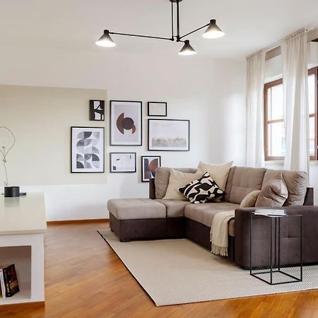 Exclusive Penthouse With 60 M2 Panoramic Terrace Apartment Perugia Bagian luar foto