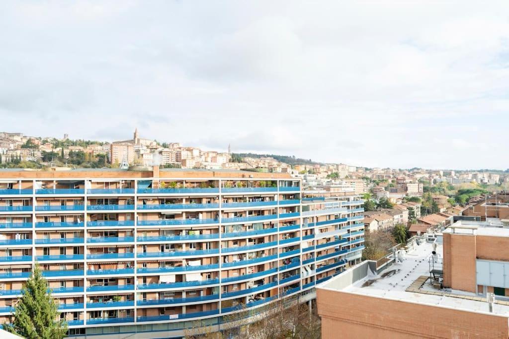 Exclusive Penthouse With 60 M2 Panoramic Terrace Apartment Perugia Bagian luar foto