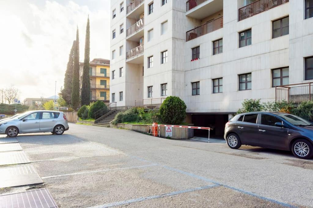 Exclusive Penthouse With 60 M2 Panoramic Terrace Apartment Perugia Bagian luar foto